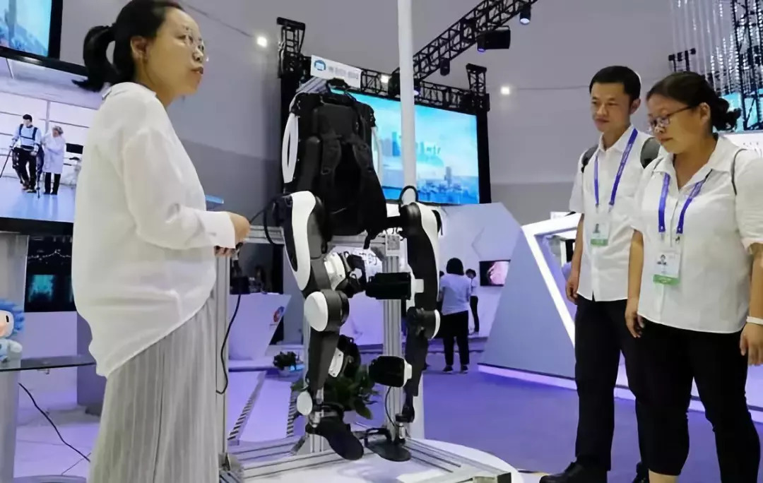 智啟未來 世界人工智能大會上的機器人研發(fā)浪潮