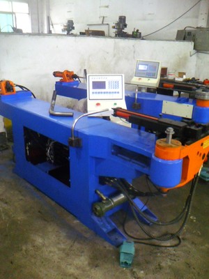 半自動彎管機與數(shù)控彎管機 制造商價格、圖片與選購指南